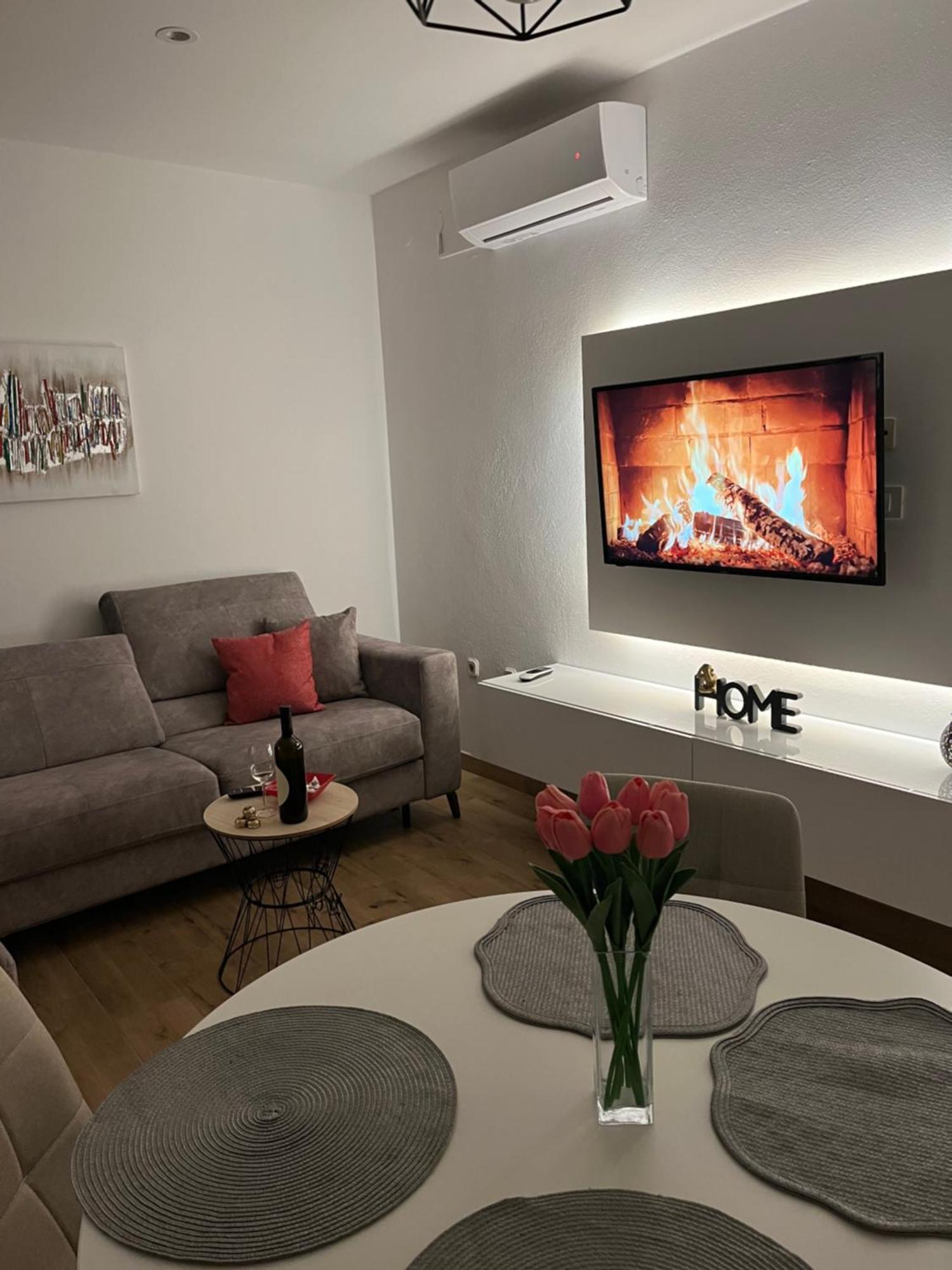 Apartmani Tomeri Стариград-Пакленица Экстерьер фото