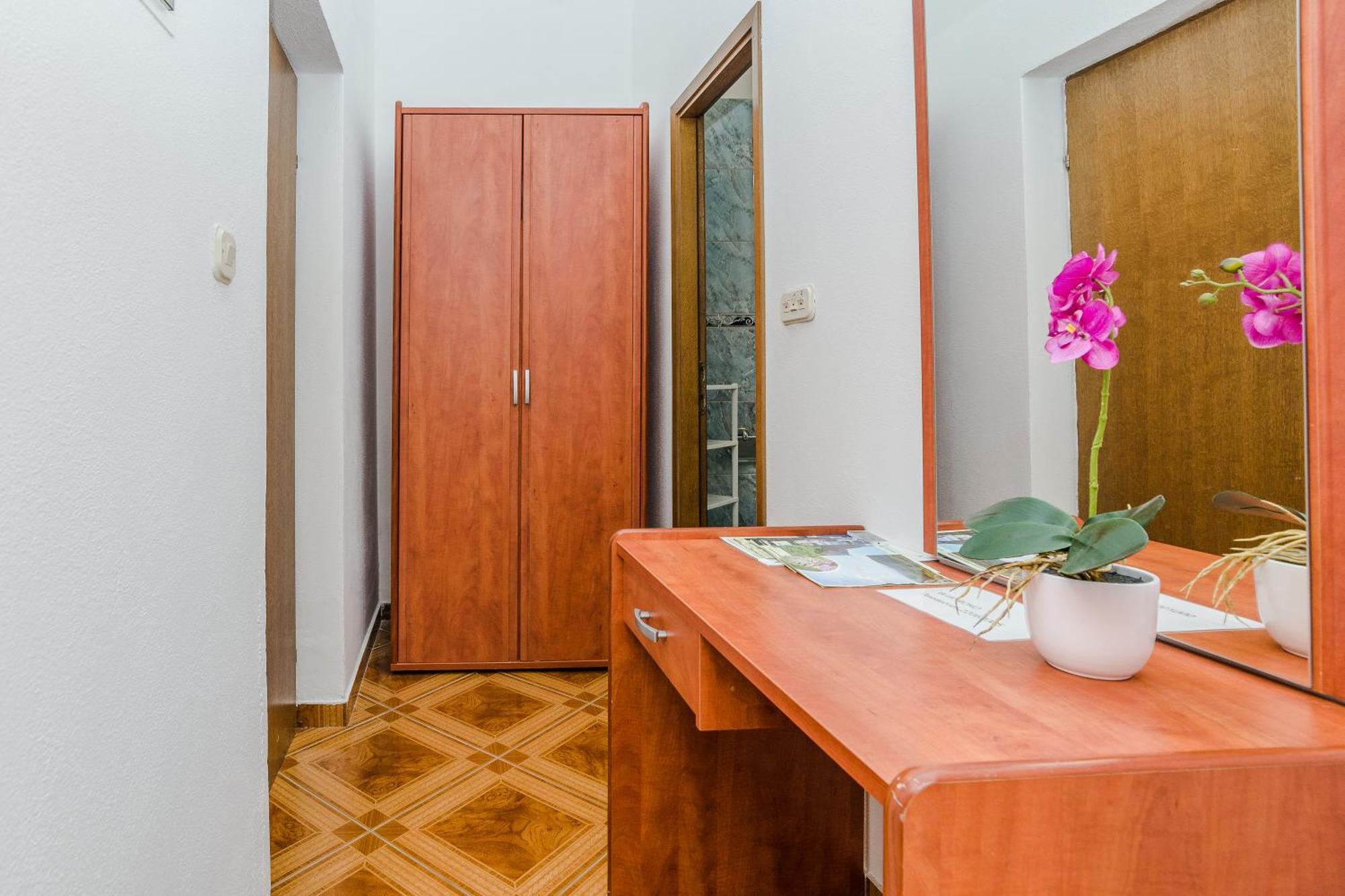 Apartmani Tomeri Стариград-Пакленица Экстерьер фото